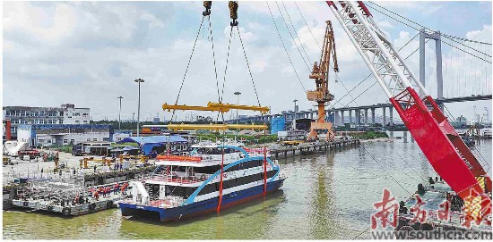  9月9日，香港新渡輪400客位純電池動力推進客渡船“新明珠39”號在廣州南沙下水。南方日報記者許舒智攝